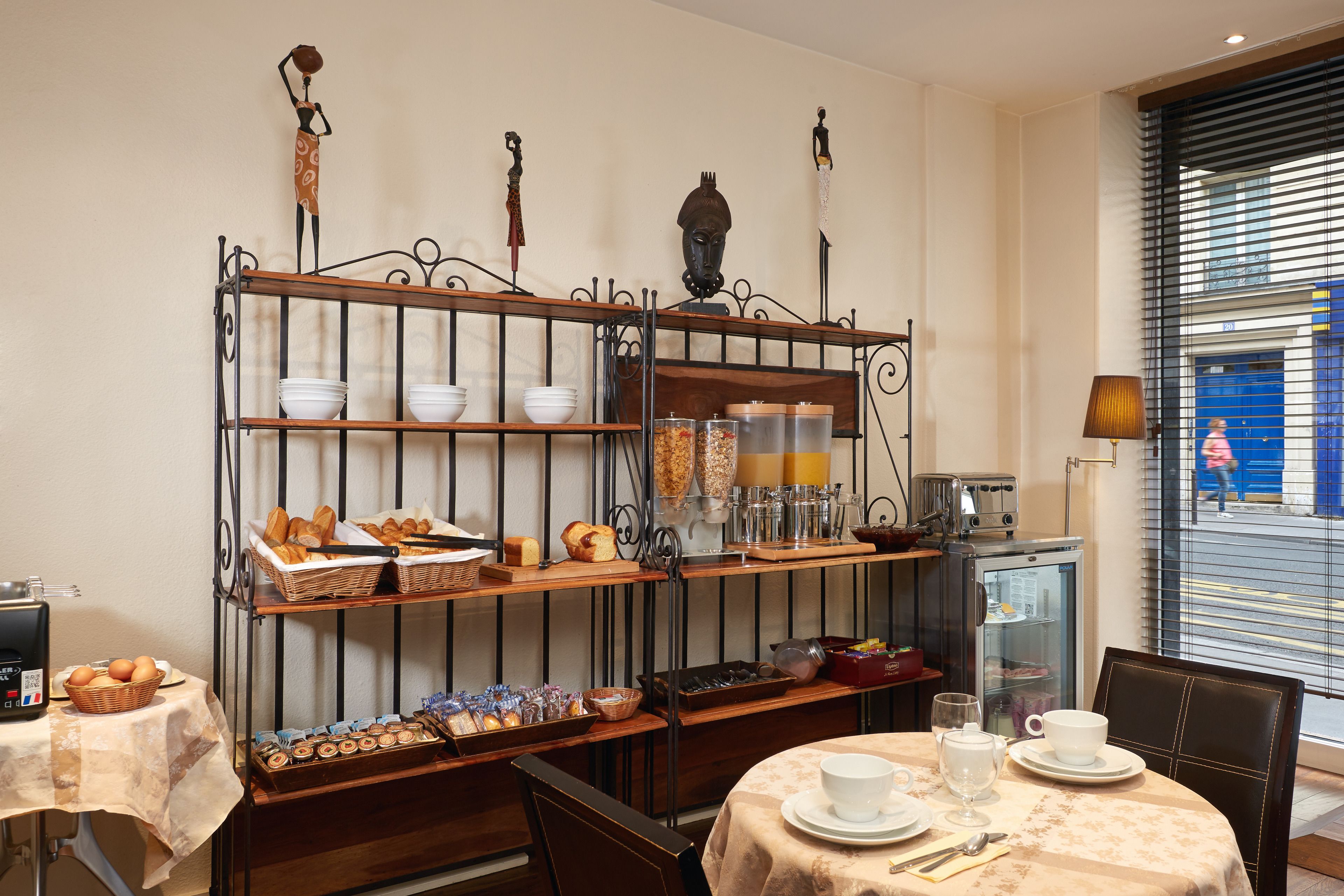 Daily buffet breakfast (EUR 12 per person)
