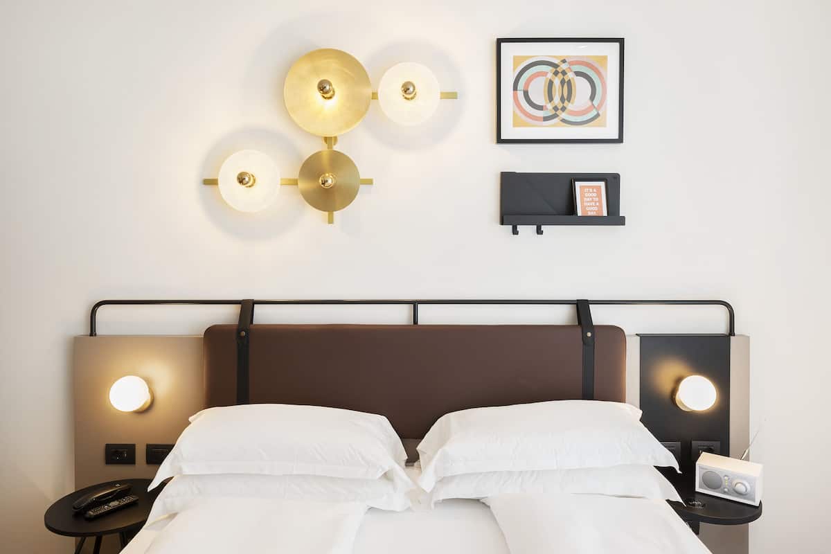 1 Schlafzimmer, hochwertige Bettwaren, Daunenbettdecken, Minibar