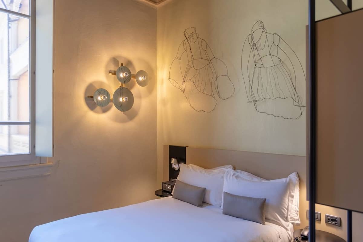 Premier-Zimmer | 1 Schlafzimmer, hochwertige Bettwaren, Daunenbettdecken, Minibar