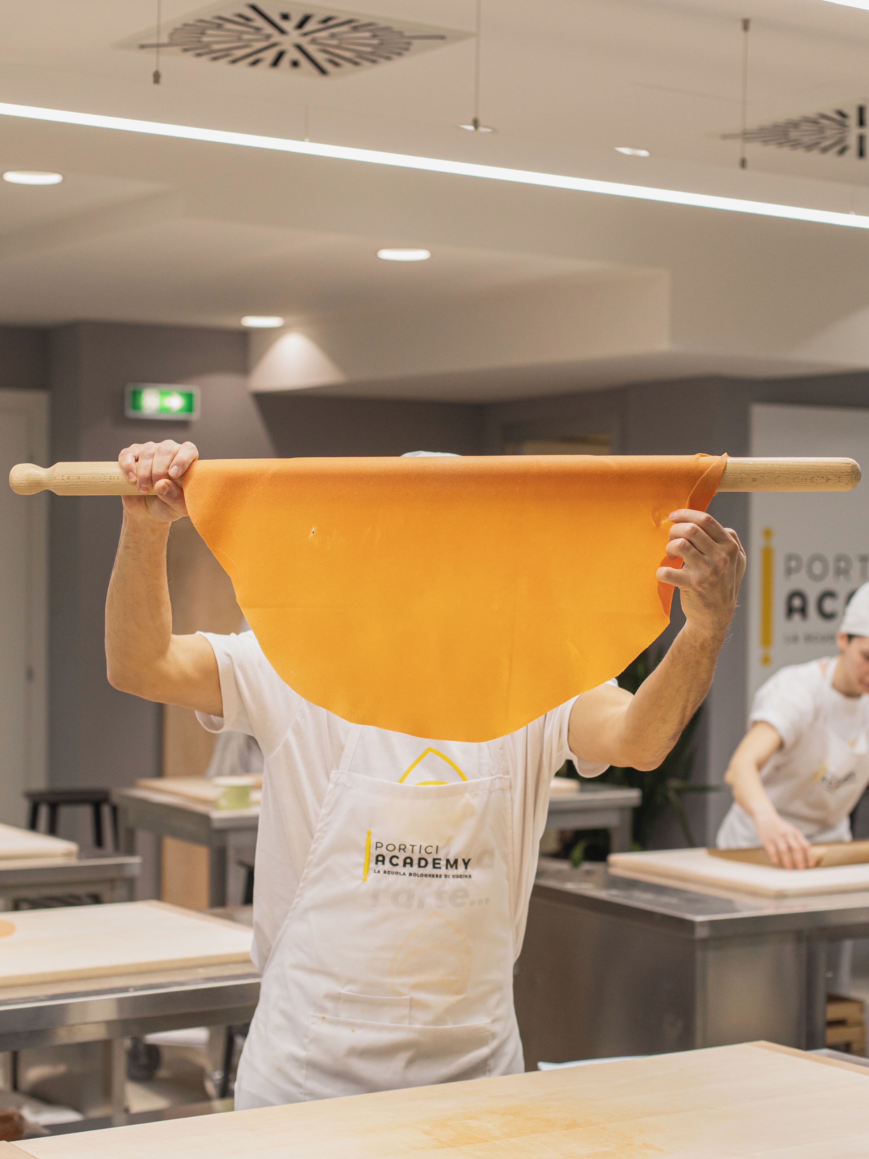 coffee/tea maker, electric kettle, high chair