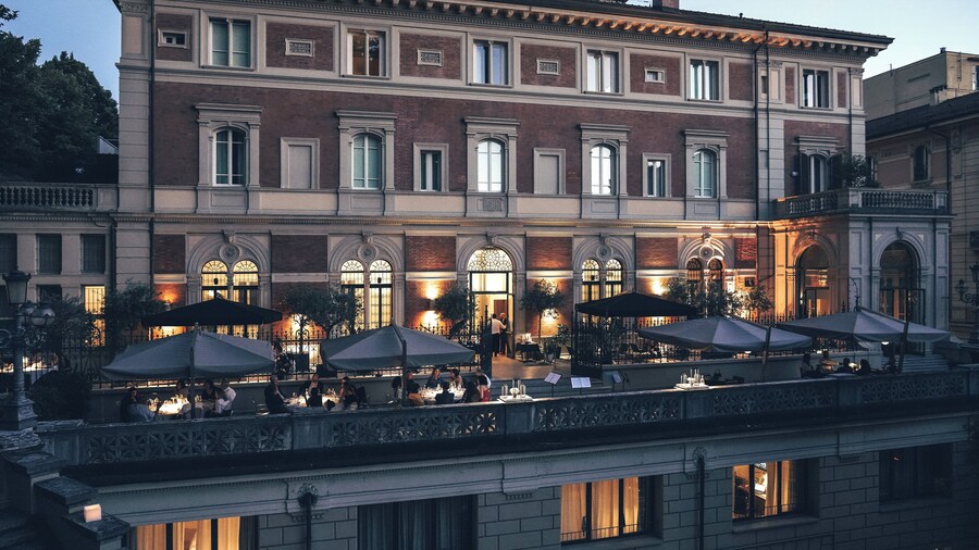 イ ポルティッチ ホテル