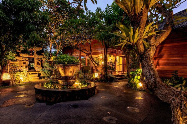 Fountain - Disini Villa (Seminyak)