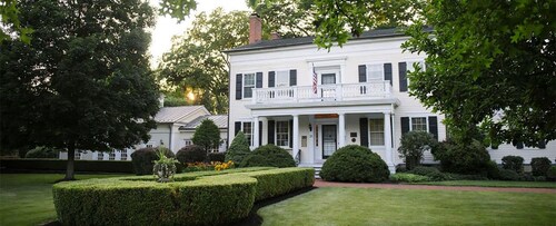 The Bykenhulle House