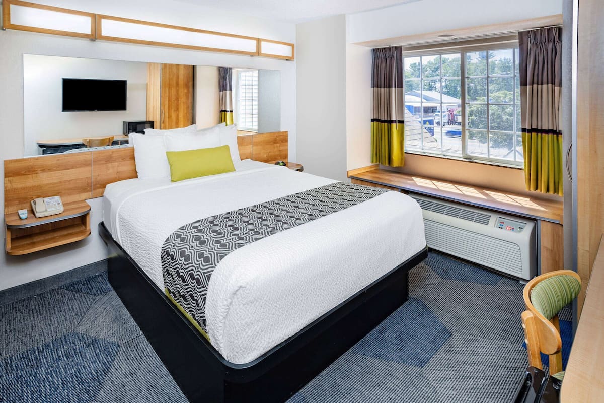 Premium bedding, pillow-top beds, desk, iron/ironing board