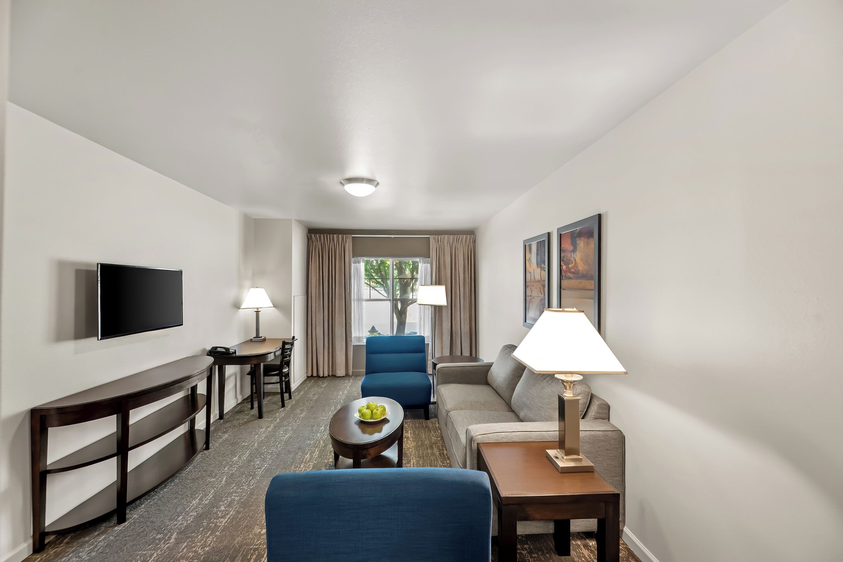 37-inch flat-screen tv with cable channels, tv