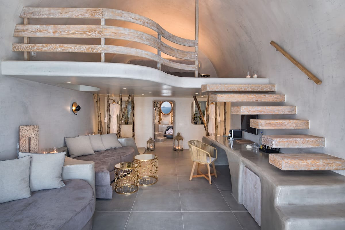 Grand Cave Suite indoor & outdoor Hot Tub | Italienske Frette-laken, sengetøy av topp kvalitet og memory foam-senger