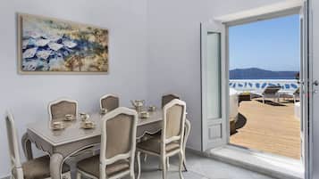 Royal Suite with Outdoor Hot Tub | 1 quarto, lençóis italianos Frette, roupas de cama premium