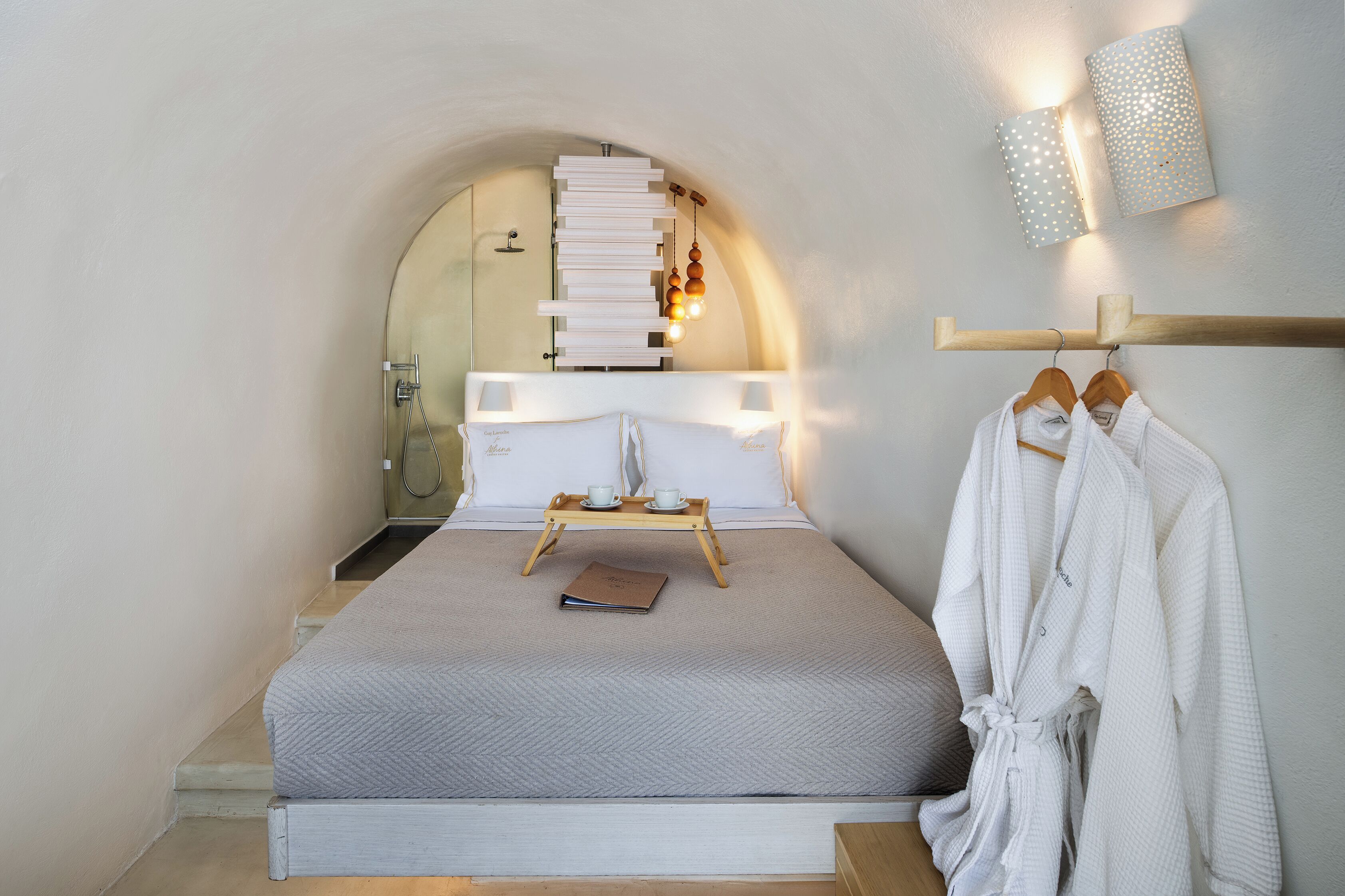 Cozy Suite outdoor jacuzzi | Frette Italian sheets, premium bedding, memory foam beds, minibar