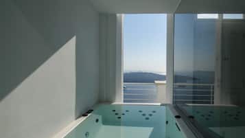 Suite Junior, idromassaggio (Caldera View) | Spa | Trattamenti per il corpo, idroterapia, massaggi con le pietre calde