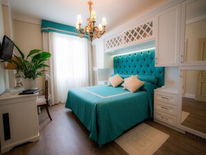 Minibar, coffres-forts dans les chambres, décoration personnalisée