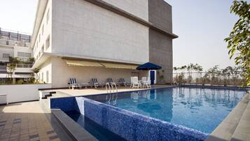 Alberca al aire libre