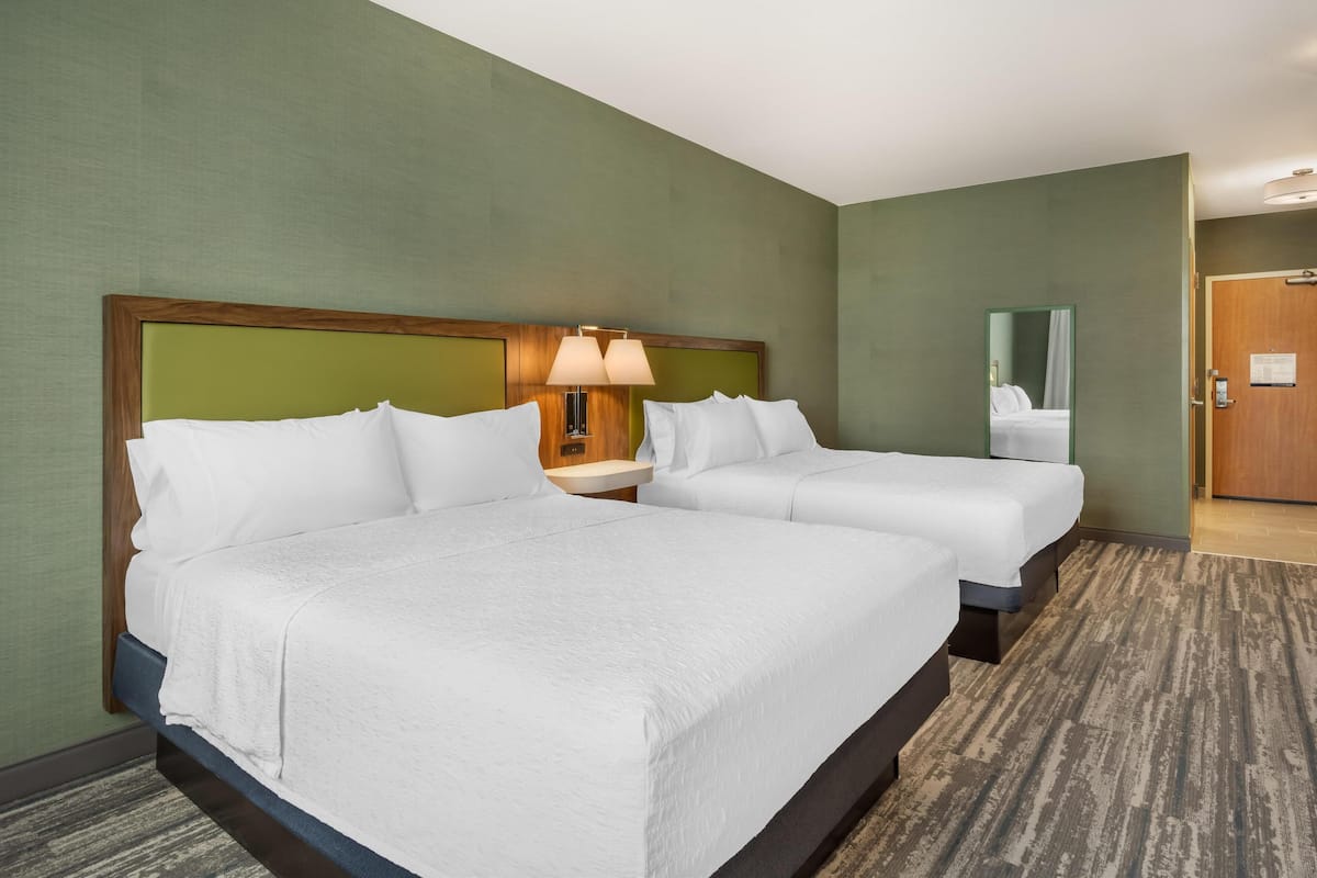 Iron/ironing board, free WiFi, bed sheets, alarm clocks