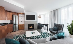 Penthouse Sainte-Catherine | Cocina privada | Microondas, cafetera de espresso, cafetera y tetera y tetera eléctrica 