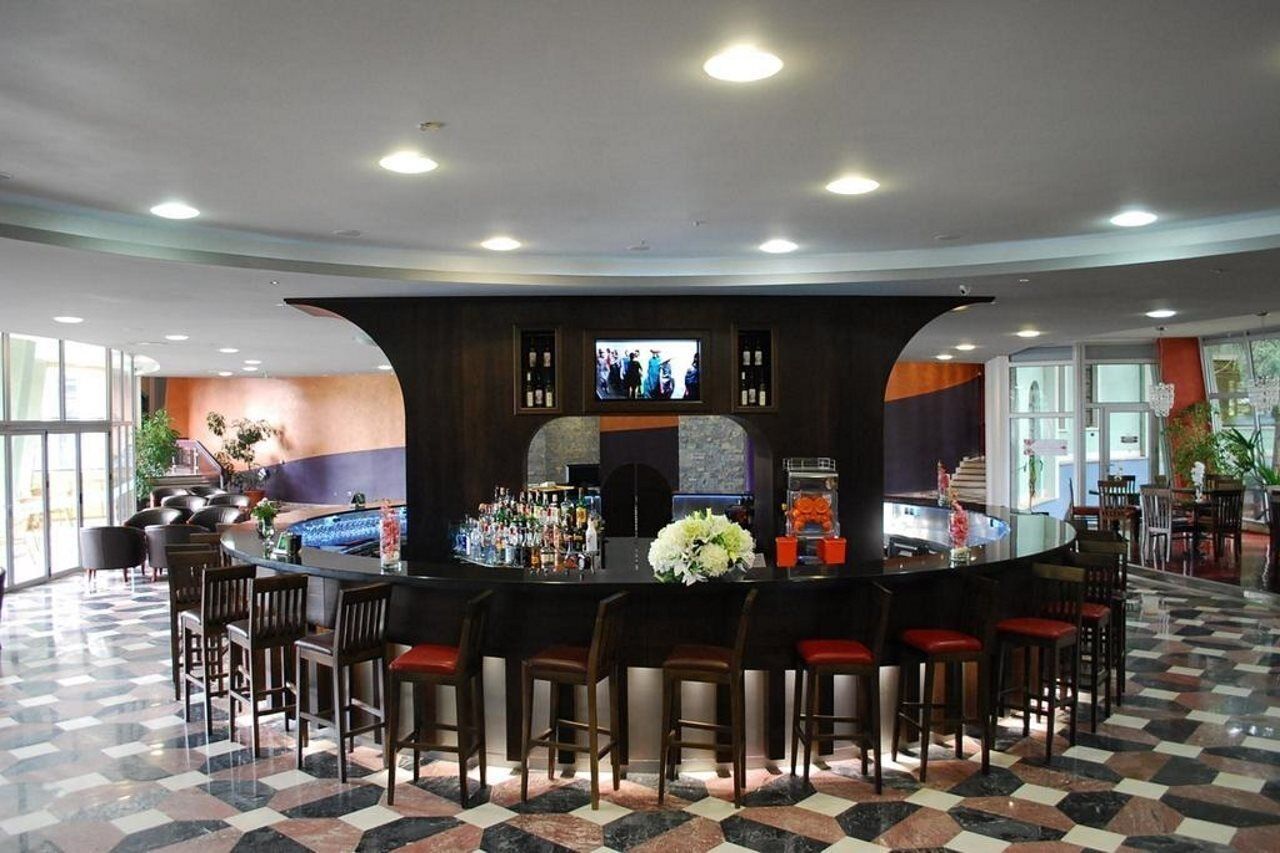 Bar (en el alojamiento)