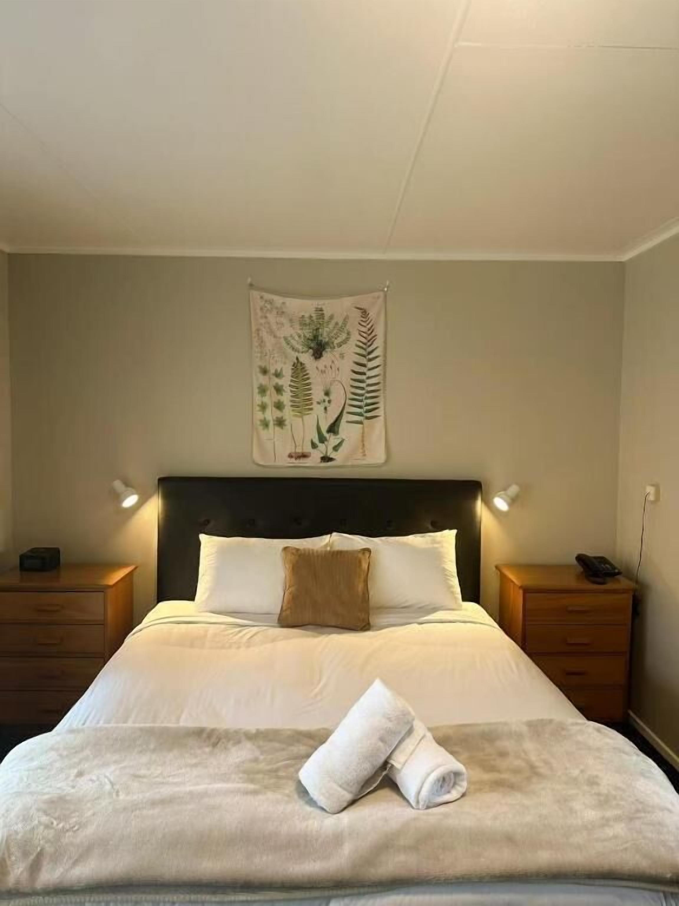 Standard Studio, Multiple Beds | Desk, blackout drapes, iron/ironing board, free WiFi