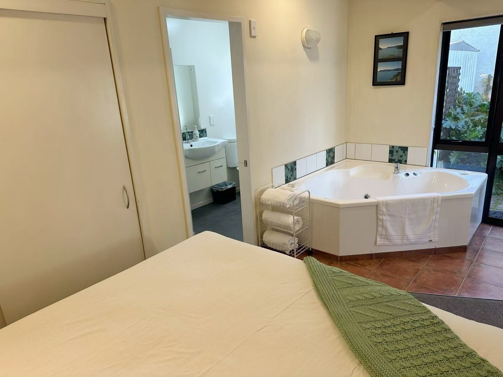 Desk, blackout curtains, iron/ironing board, free WiFi