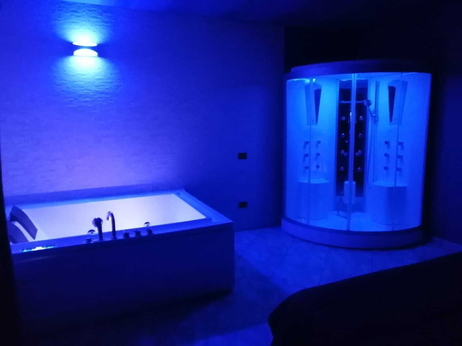 Suite, 1 lit double, bain à remous