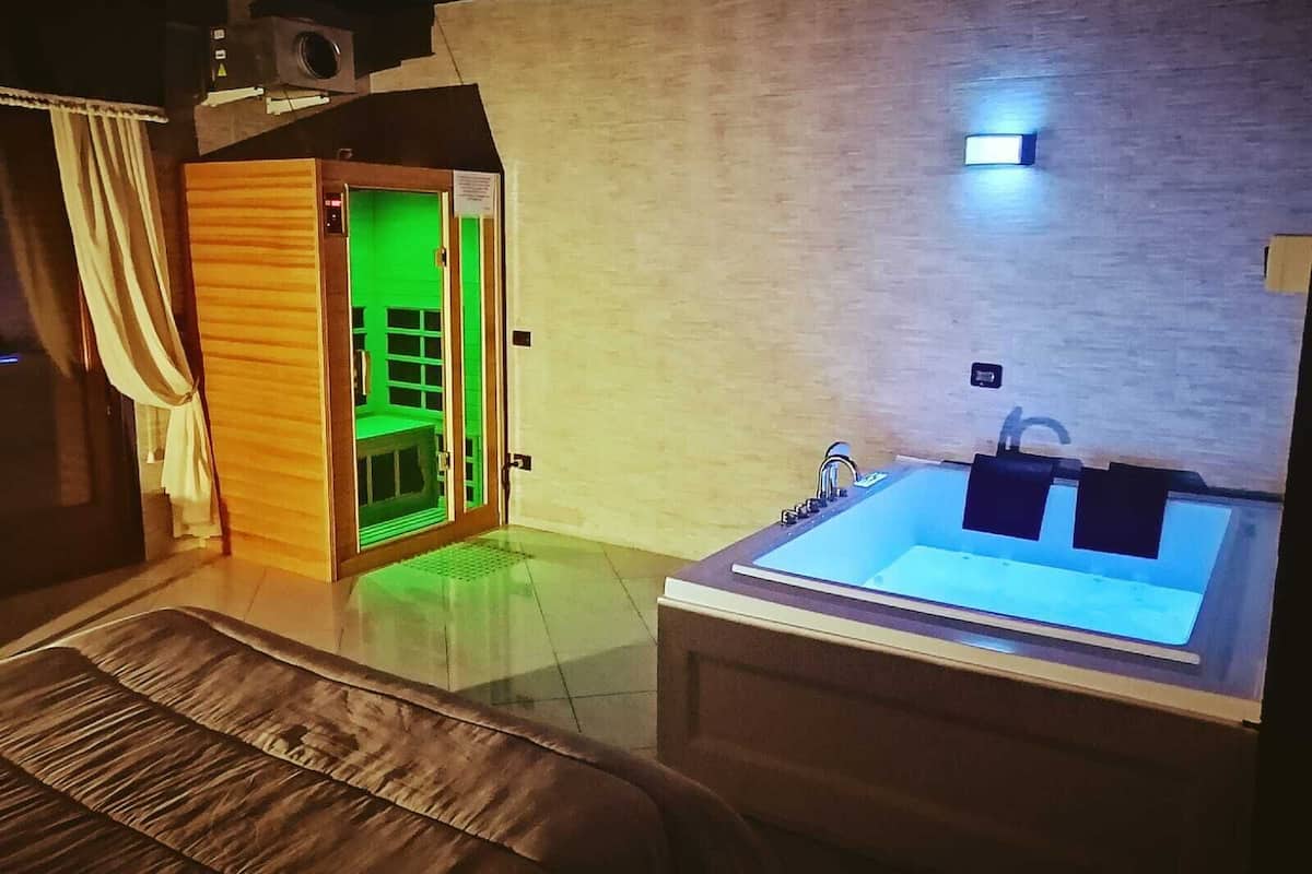 Caja de seguridad en la habitación, escritorio y wifi gratis