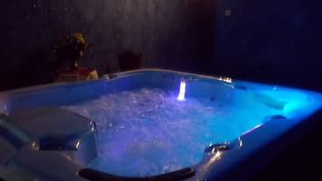 Couples treatment rooms, massages