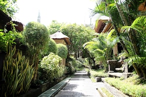 Property grounds - Bali Agung Village (Seminyak)