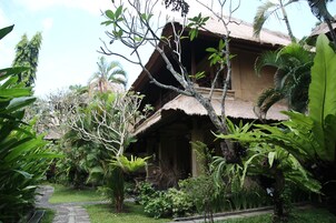 Halaman properti