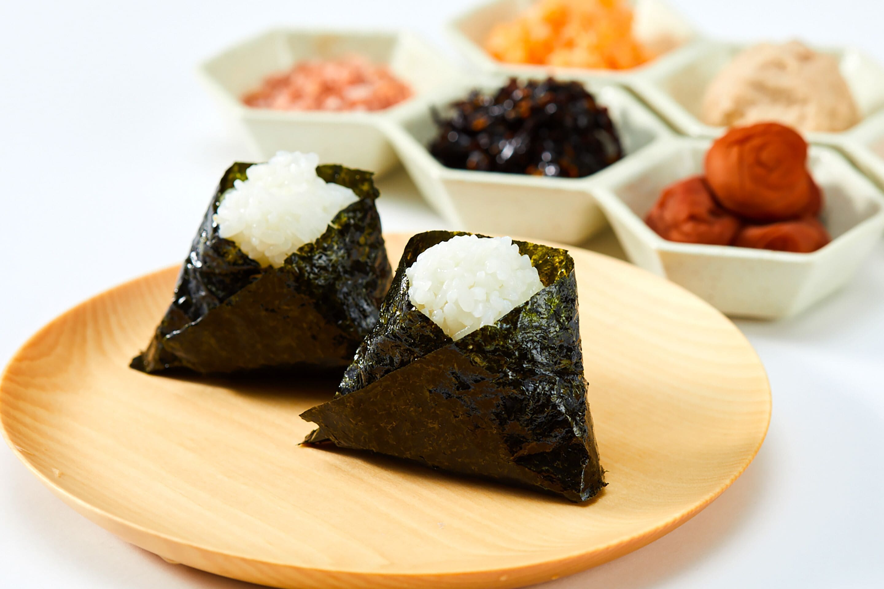 daily buffet breakfast (jpy 3300 per person)