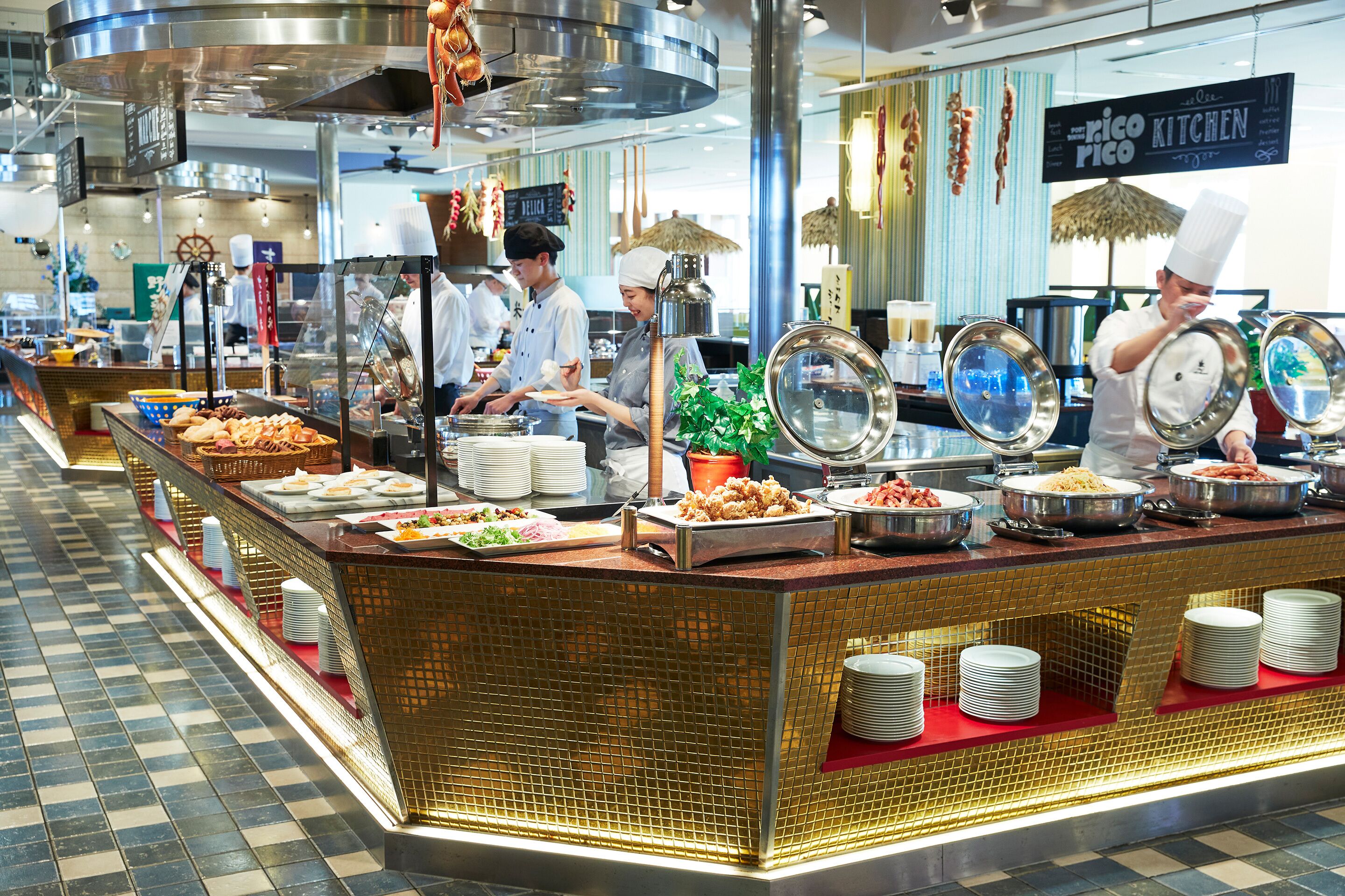 breakfast and dinner served