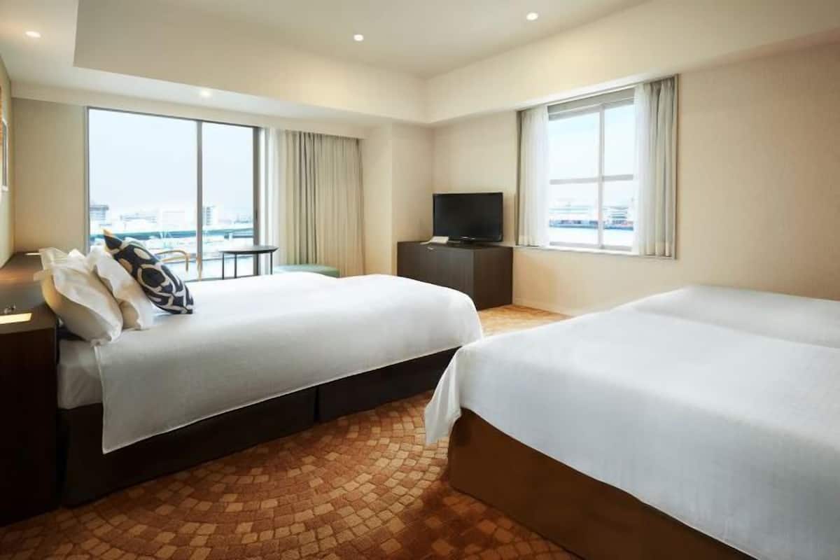 In-room safe, blackout curtains, iron/ironing board, free WiFi
