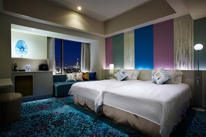 In-room safe, blackout drapes, iron/ironing board, free WiFi - HOTEL UNIVERSAL PORT (Osaka)