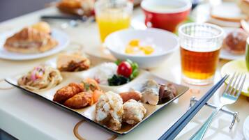 Daily buffet breakfast for a fee