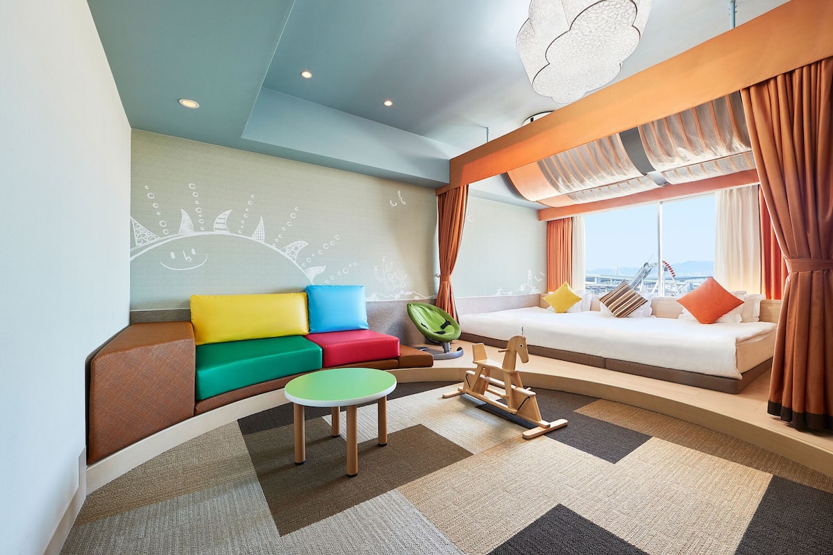 In-room safe, blackout curtains, iron/ironing board, free WiFi