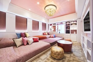 客房內保險箱、遮光布/窗簾、熨斗/熨衣板、免費無線上網