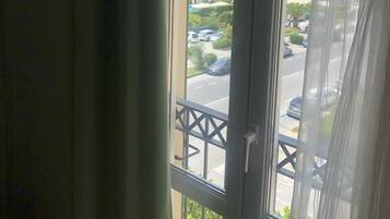 In-room safe, desk, iron/ironing board, free WiFi