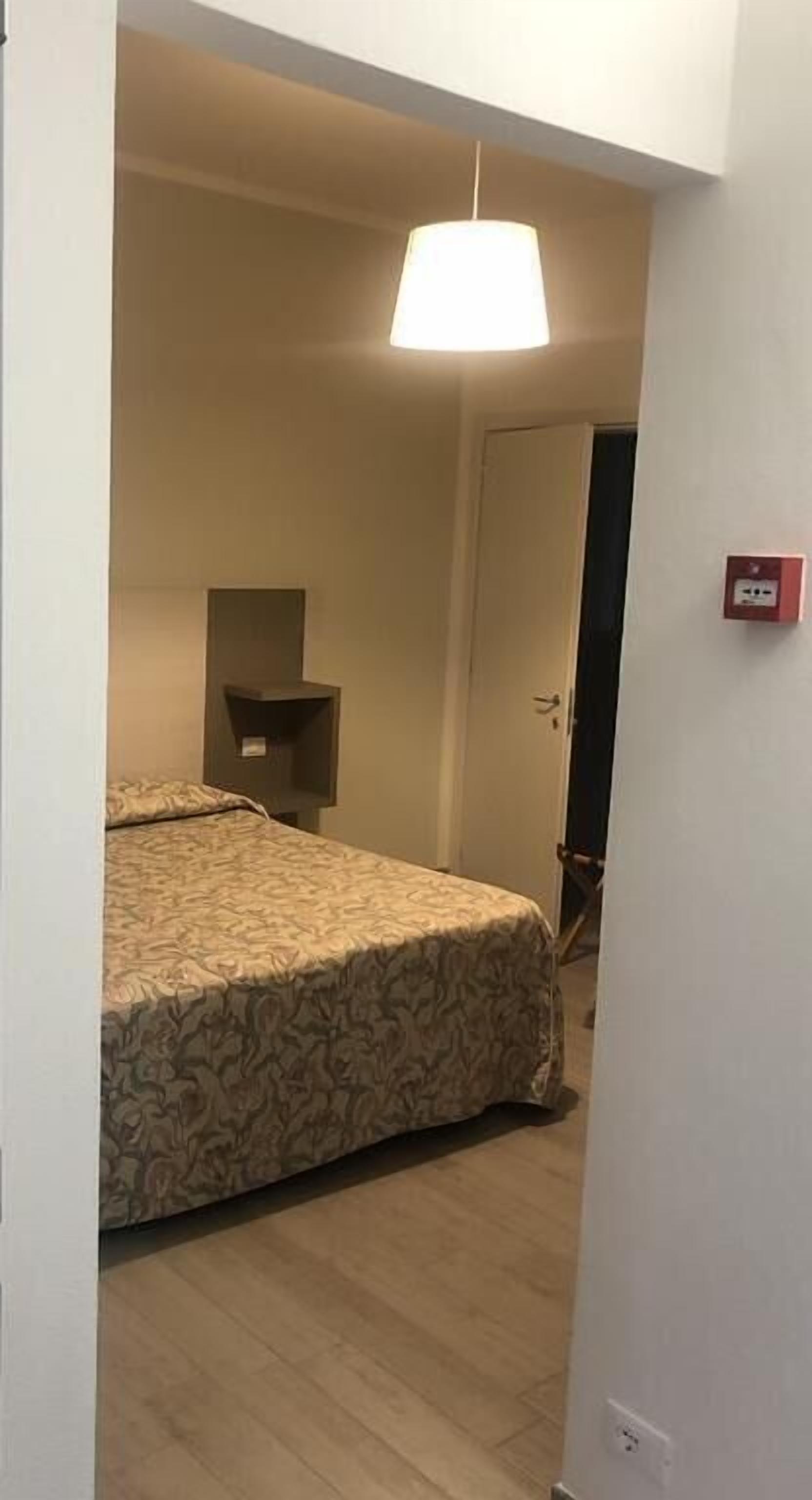 standard double room | in-room safe, desk, iron/ironing board, free wifi