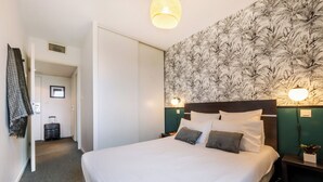 Studio | Desk, blackout curtains, soundproofing, iron/ironing board - Nemea Appart Hotel Toulouse Aéroport (Toulouse)