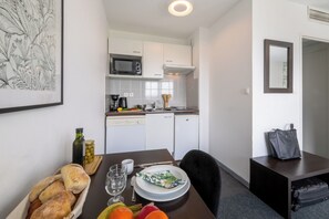 Studio | Private kitchenette