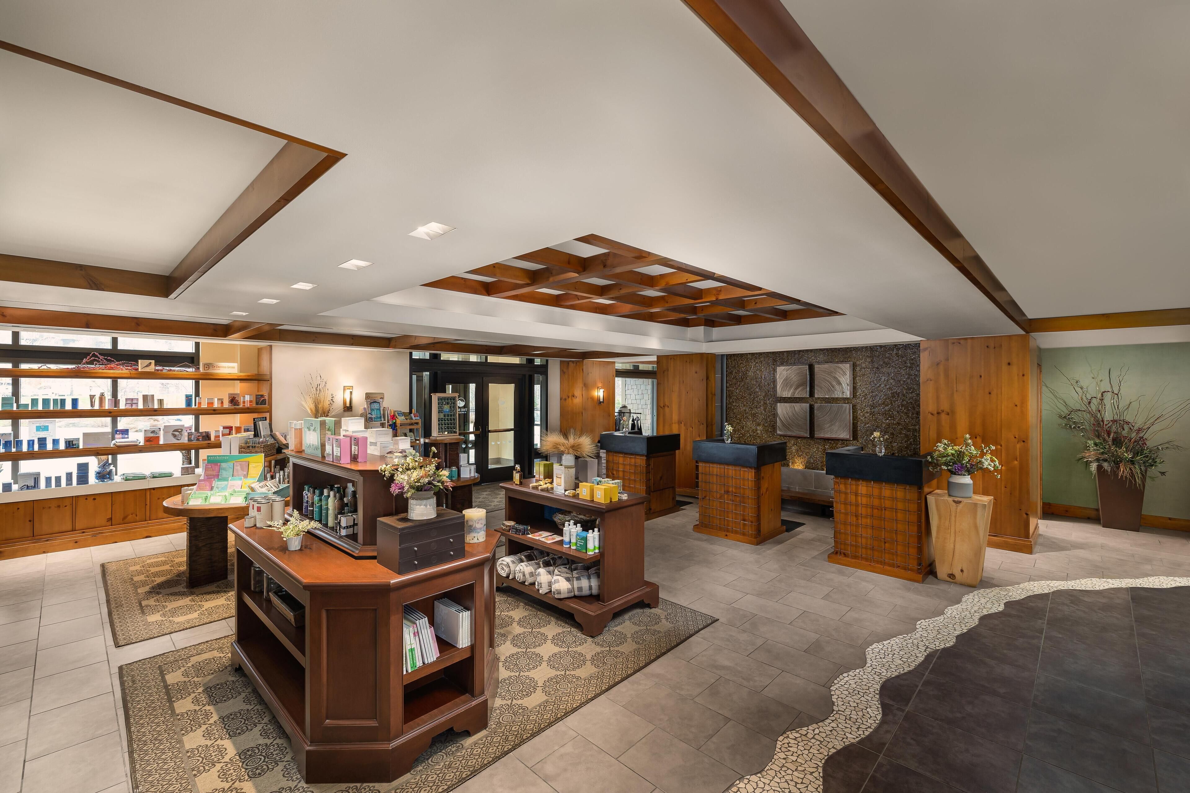 Sauna, hot tub, steam room, body treatments, hydrotherapy, aromatherapy