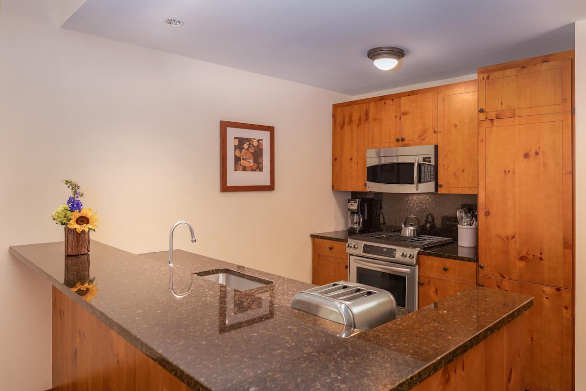 Wasserkocher mit Kaffee-/Teezubehör