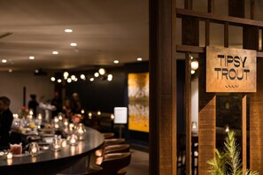 4 間餐廳；供應早餐、午餐和晚餐
