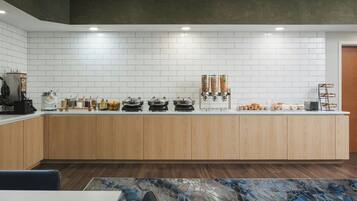 Free daily buffet breakfast
