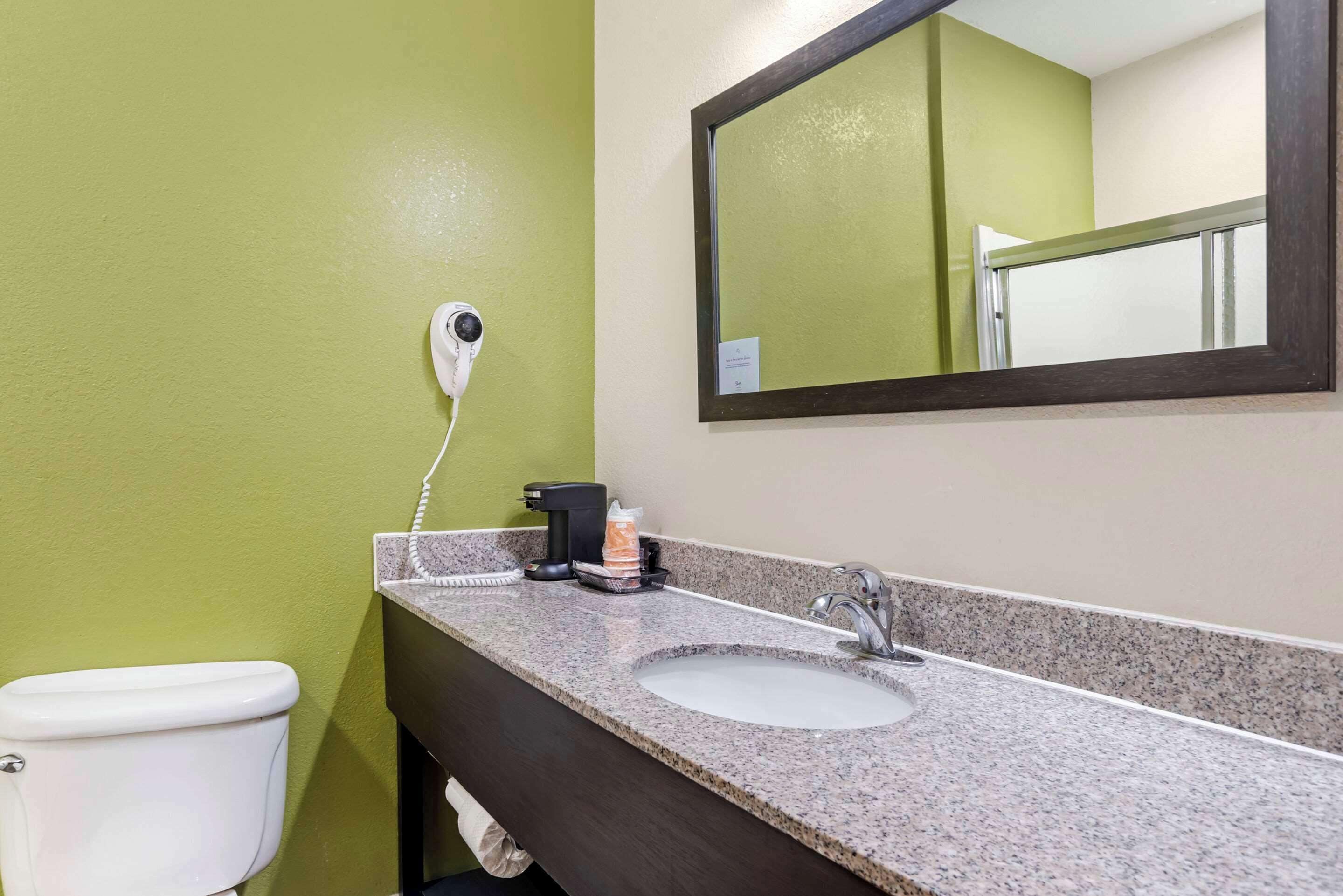 standard room, 2 queen beds, non smoking | desk, iron/ironing board, free cots/infant beds, rollaway beds