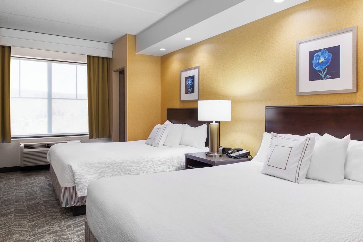 Suite, Multiple Beds | Premium bedding, desk, blackout drapes, iron/ironing board