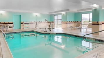 Indendørs pool