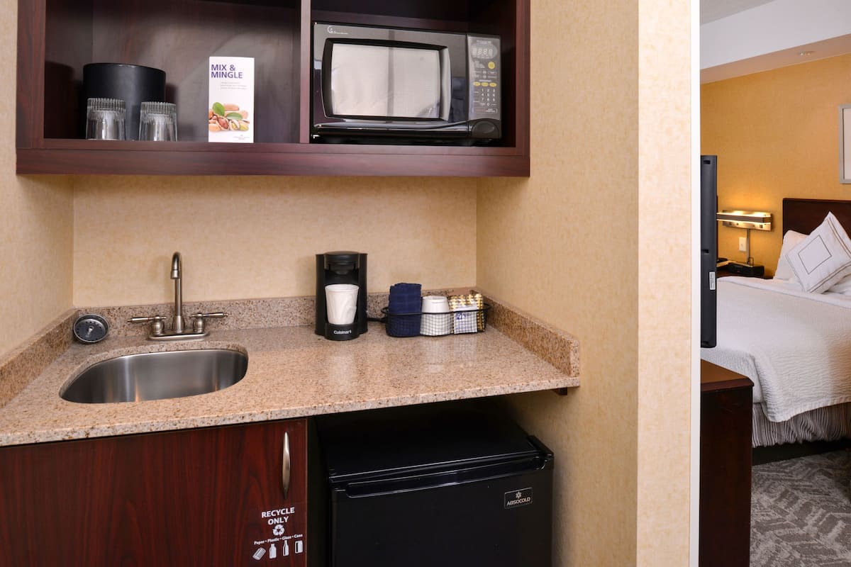 Fridge, microwave, coffee/tea maker