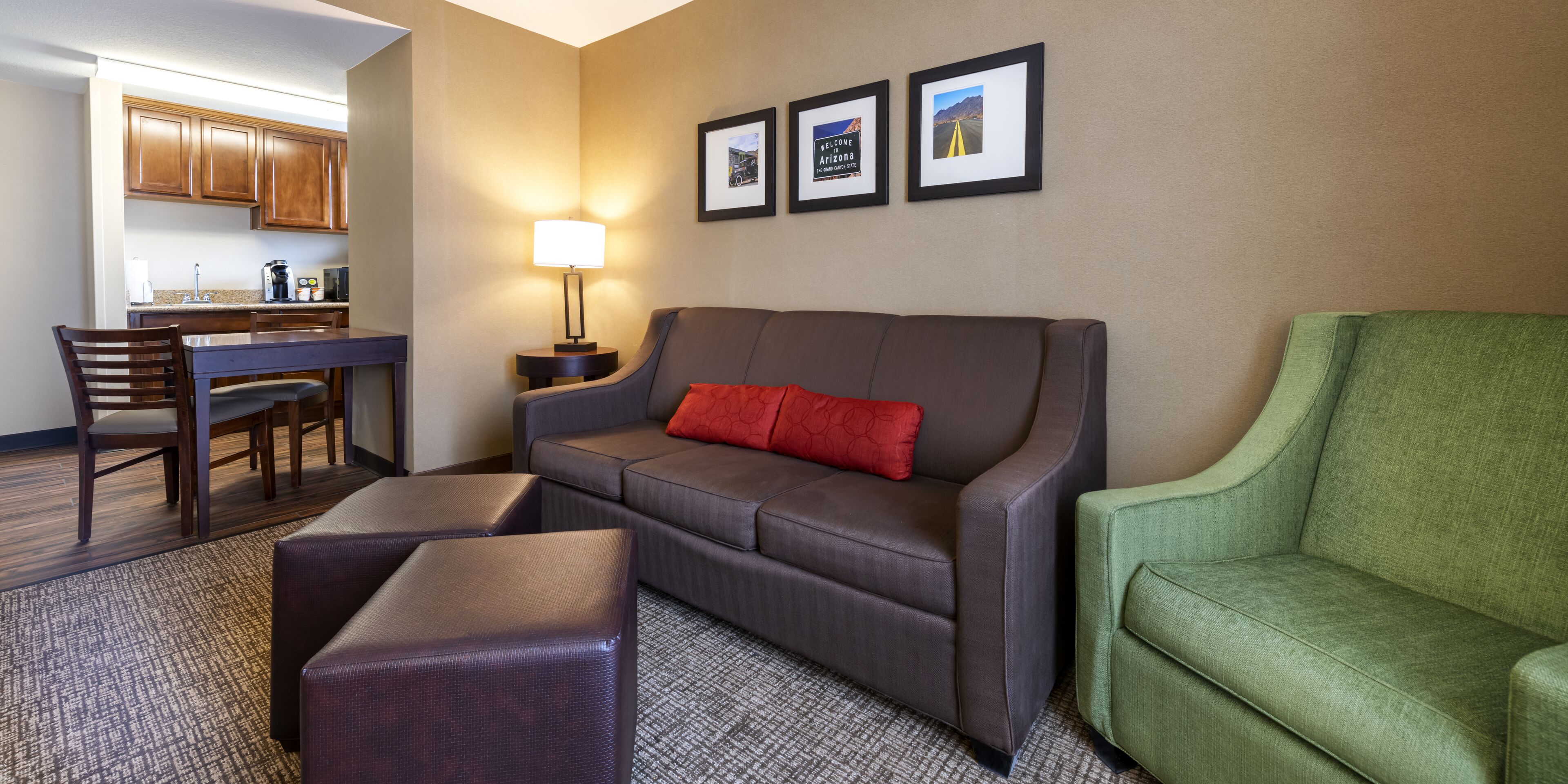 flat-screen tv, pay films