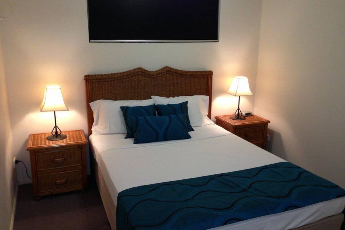 Soundproofing, iron/ironing board, free WiFi, alarm clocks
