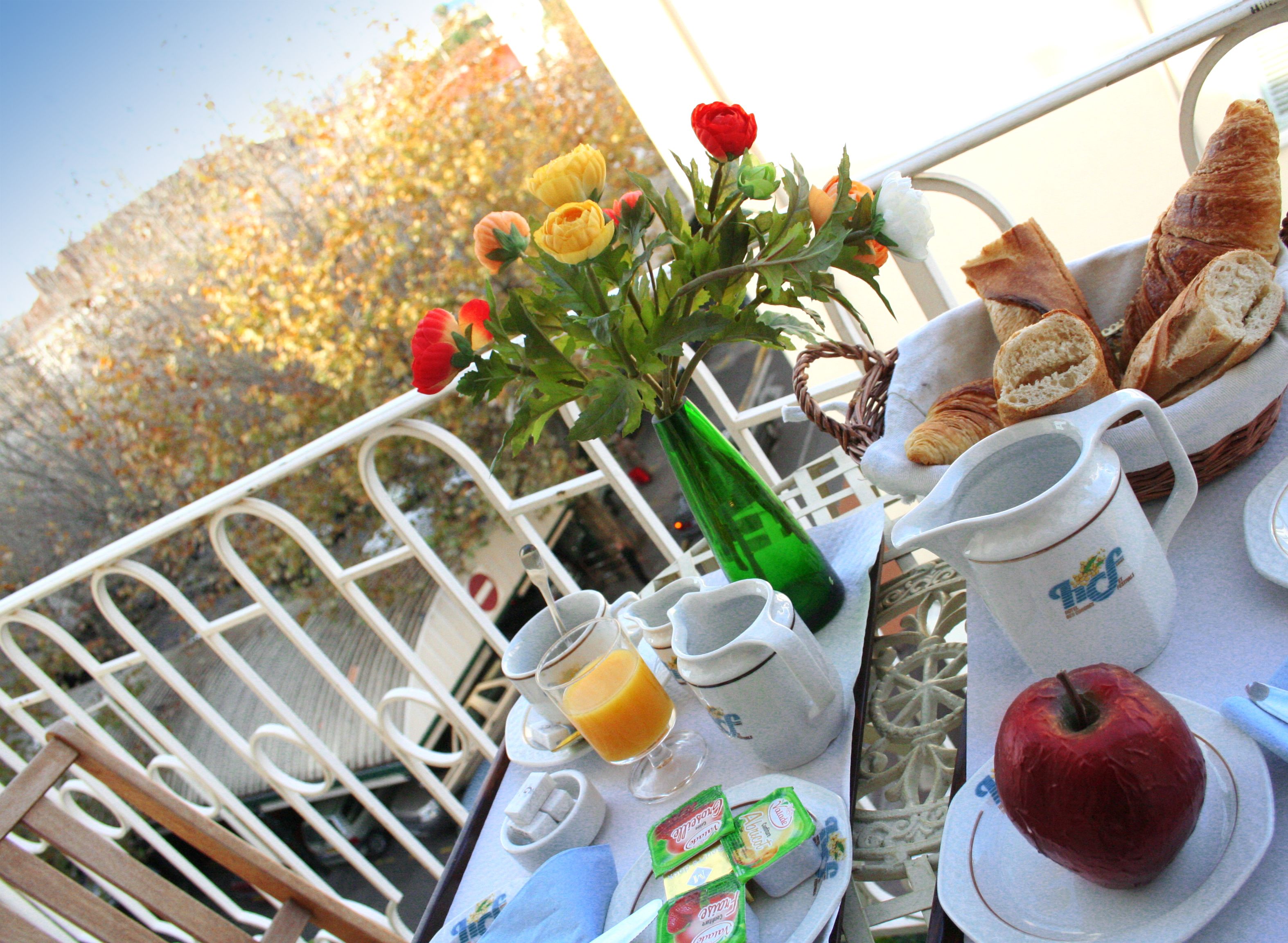 double room (shower) | outdoor dining
