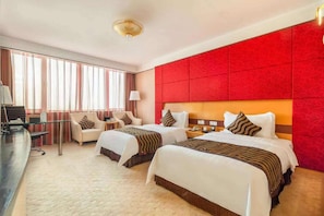 Minibar, in-room safe, desk, iron/ironing board