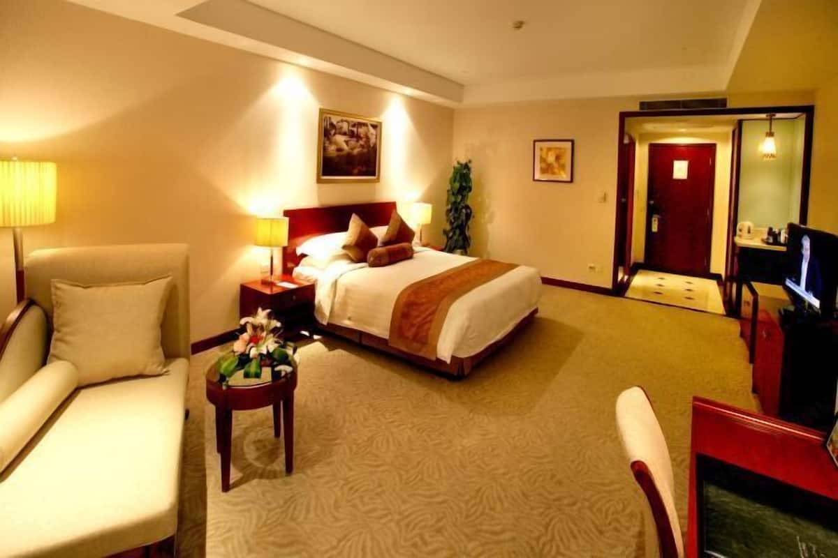 1 quarto, roupas de cama premium, edredons de pluma, frigobar