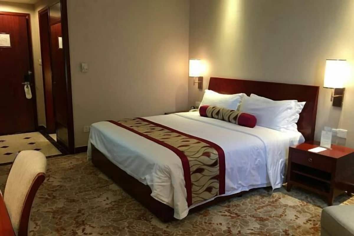 1 quarto, roupas de cama premium, edredons de pluma, frigobar